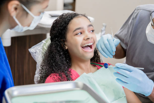 Best Emergency Tooth Extraction  in Moodus, CT